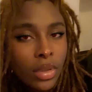 Meet your Posher, Nadia